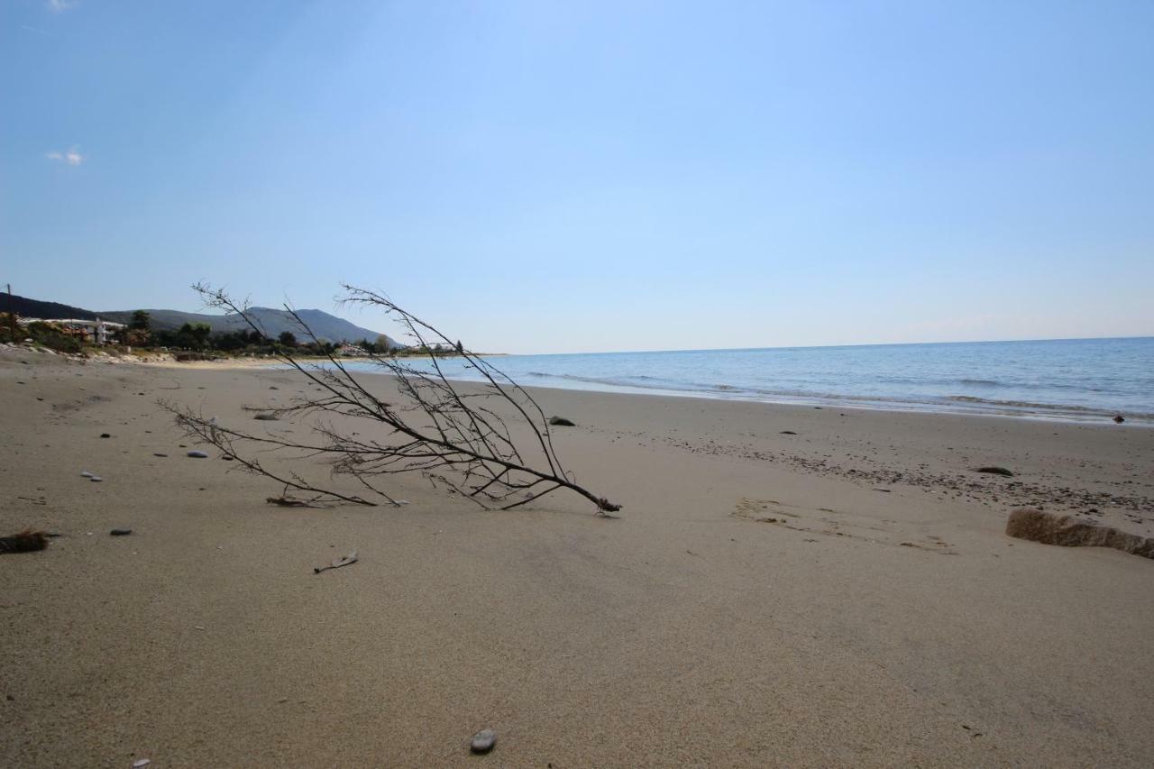 Kariani Beach Apartment Eksteriør bilde