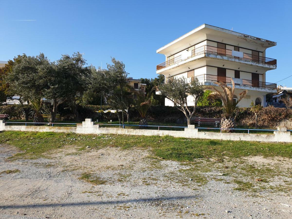 Kariani Beach Apartment Eksteriør bilde